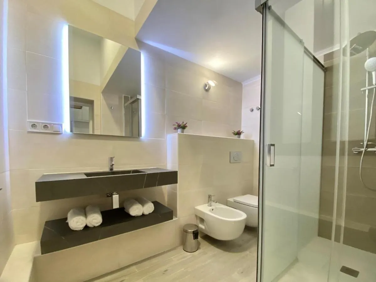 Tr3 Aparcamiento Incluido Familias Loft Almirante Lägenhet Sevilla 0*,  Spanien