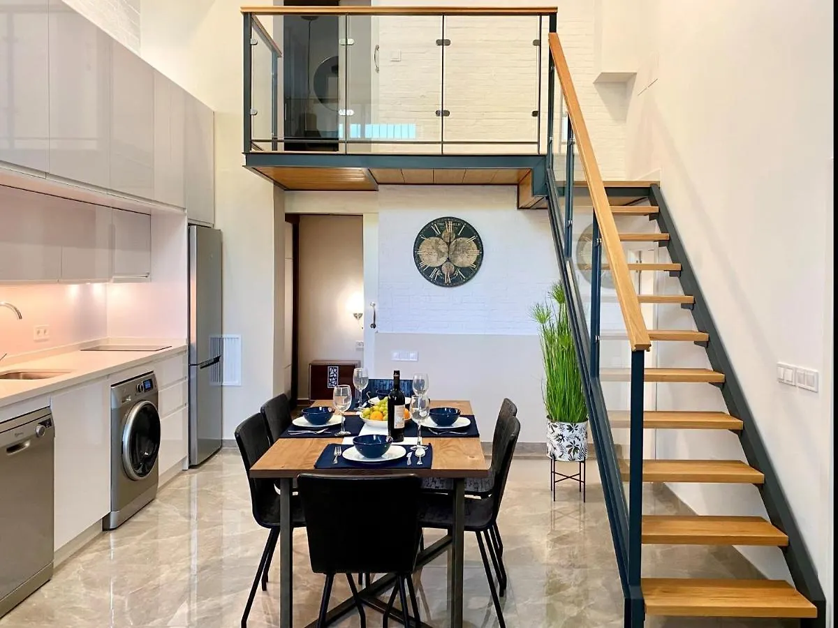 Tr3 Aparcamiento Incluido Familias Loft Almirante Lägenhet Sevilla